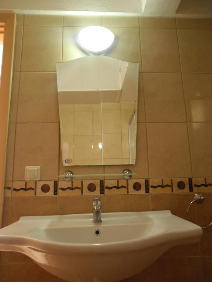 Maviev Otel Çeşme Camera foto