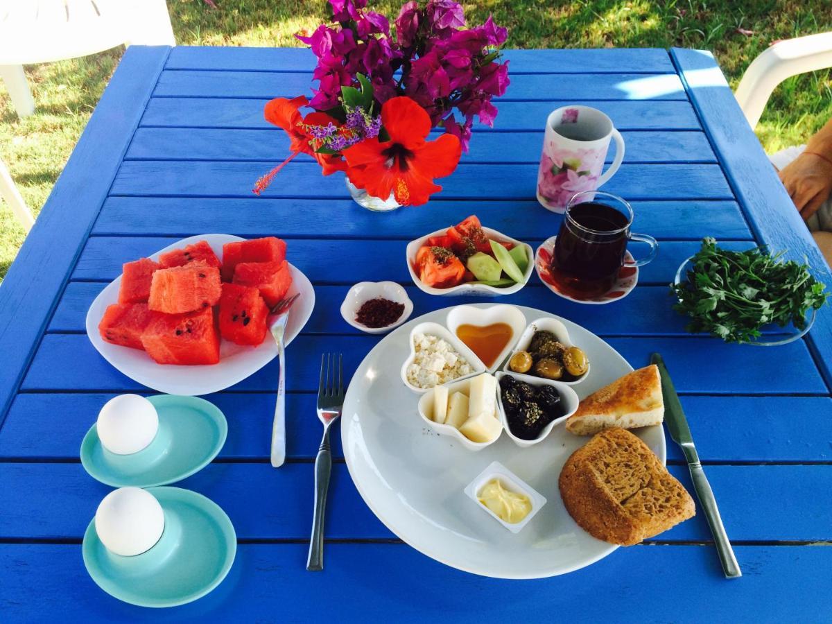 Maviev Otel Çeşme Esterno foto