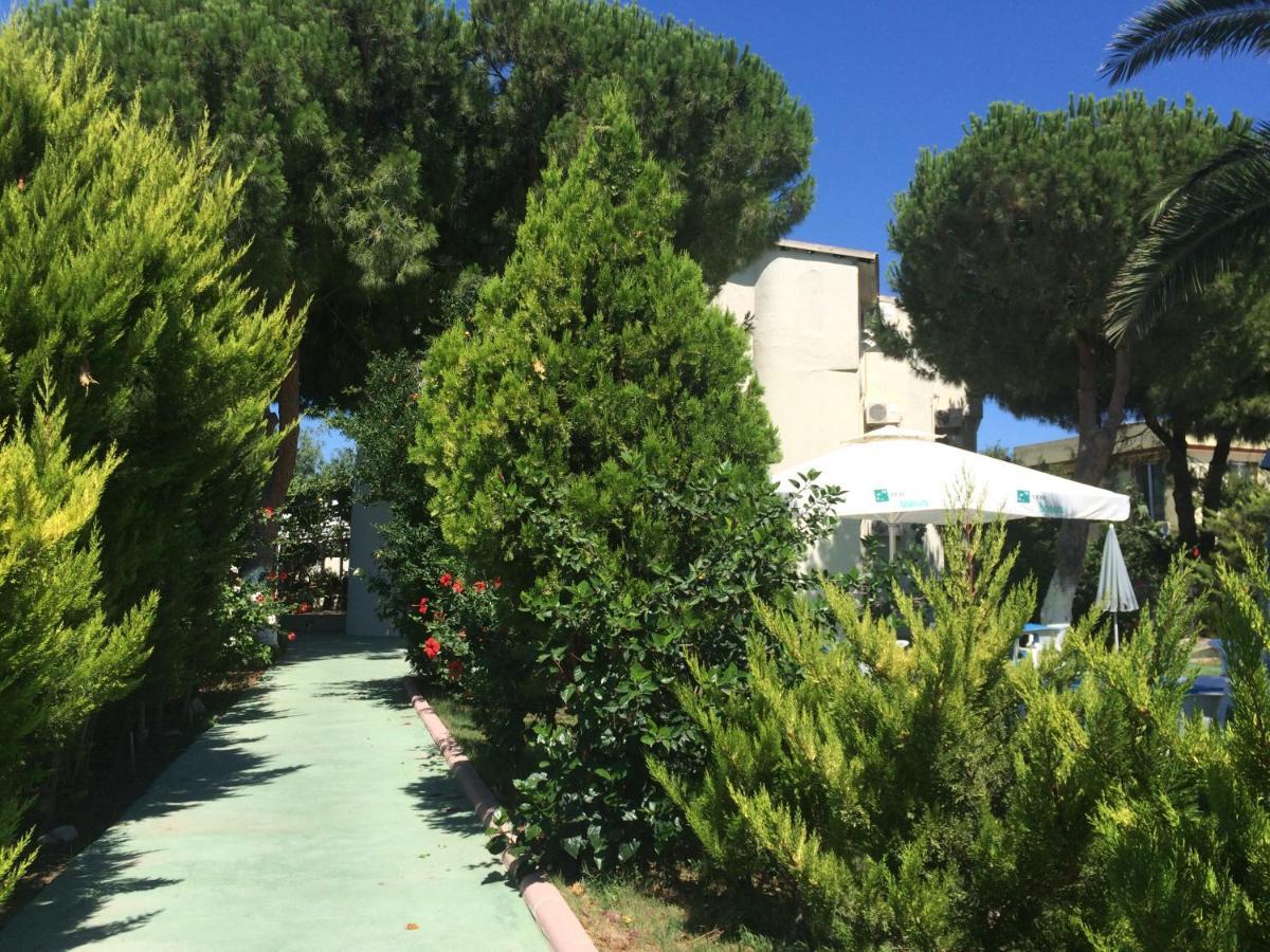 Maviev Otel Çeşme Esterno foto