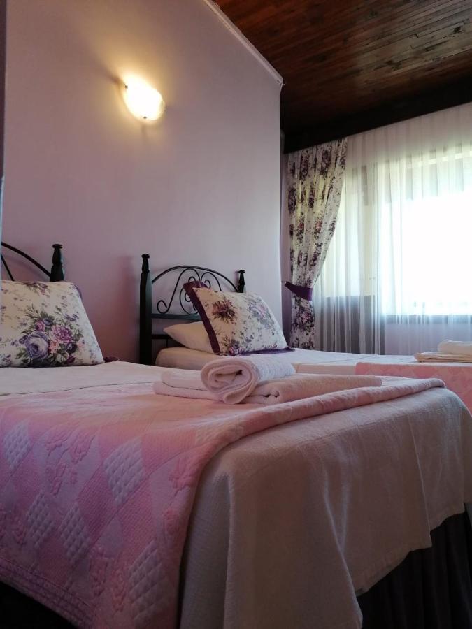Maviev Otel Çeşme Esterno foto